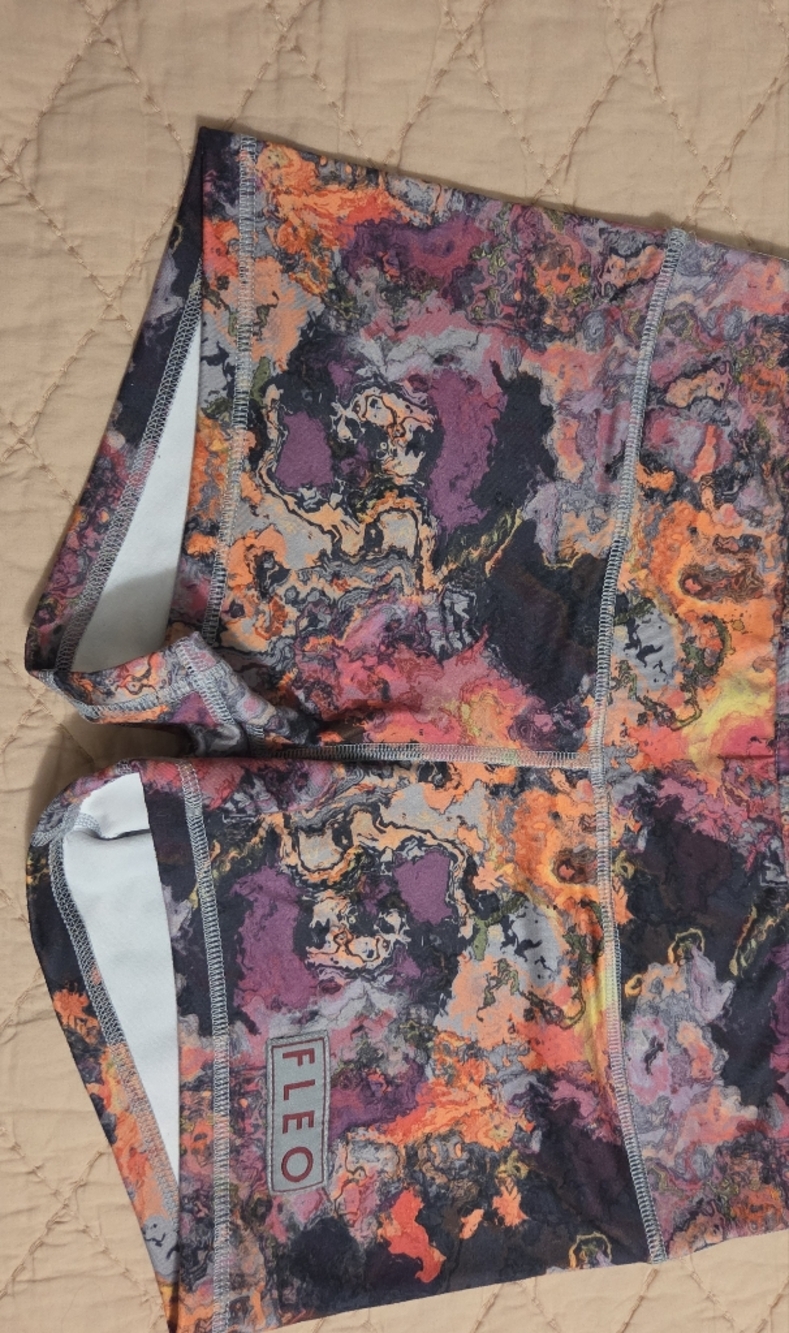 Fleo Marble-Print Shorts in Purple, Orange, Black